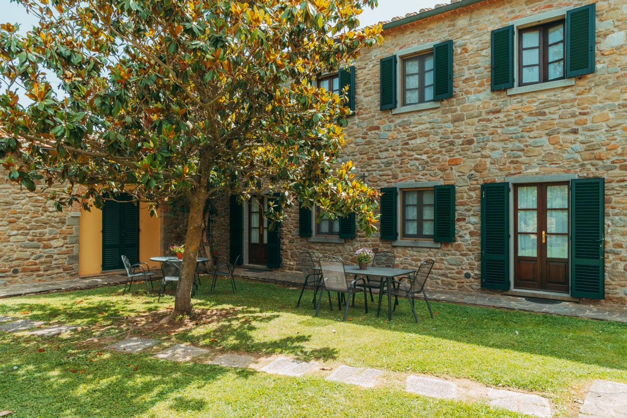 Agriturismo Il Borgo Cortona Exterior foto